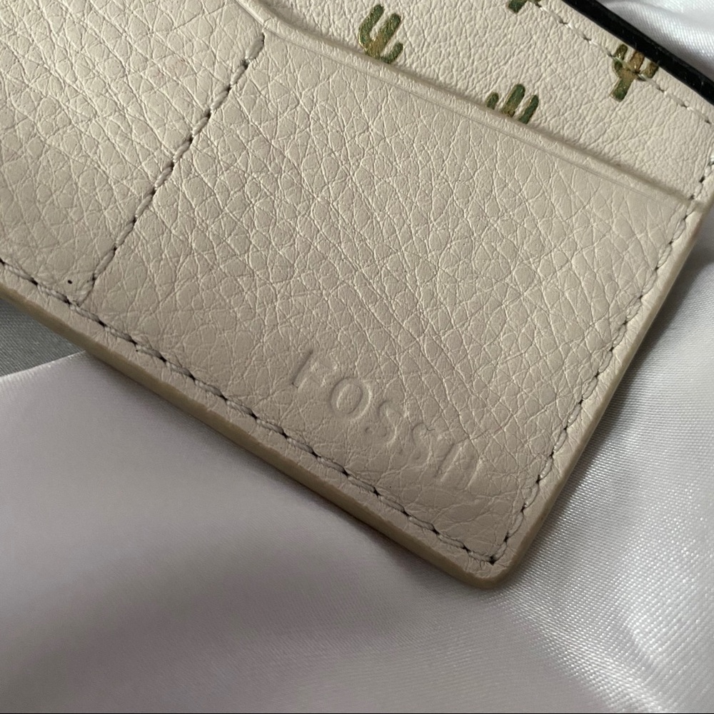 Fossil Cardholder - Picture 2 of 2